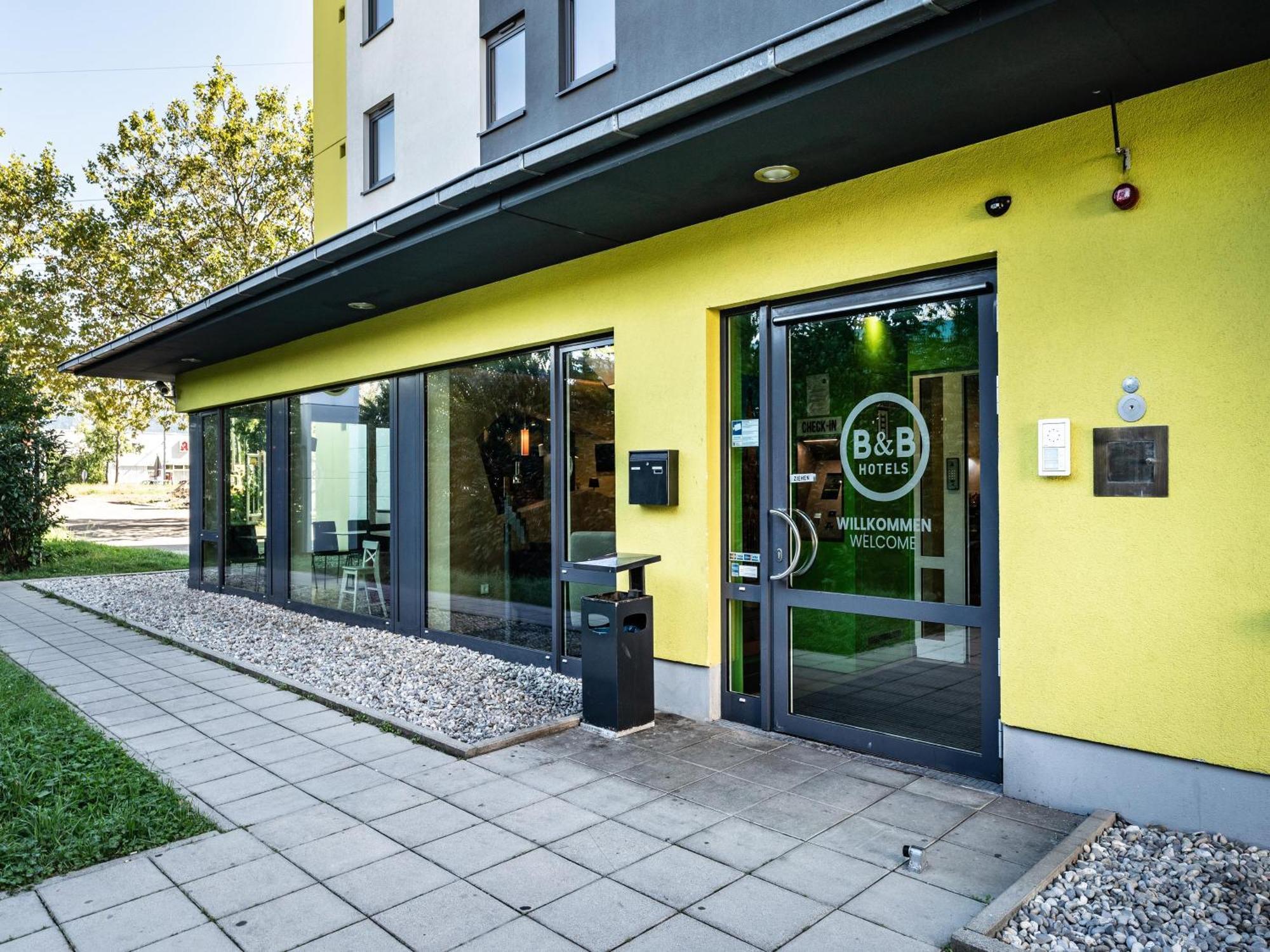 B&B Hotel Freiburg-Sued Exterior foto