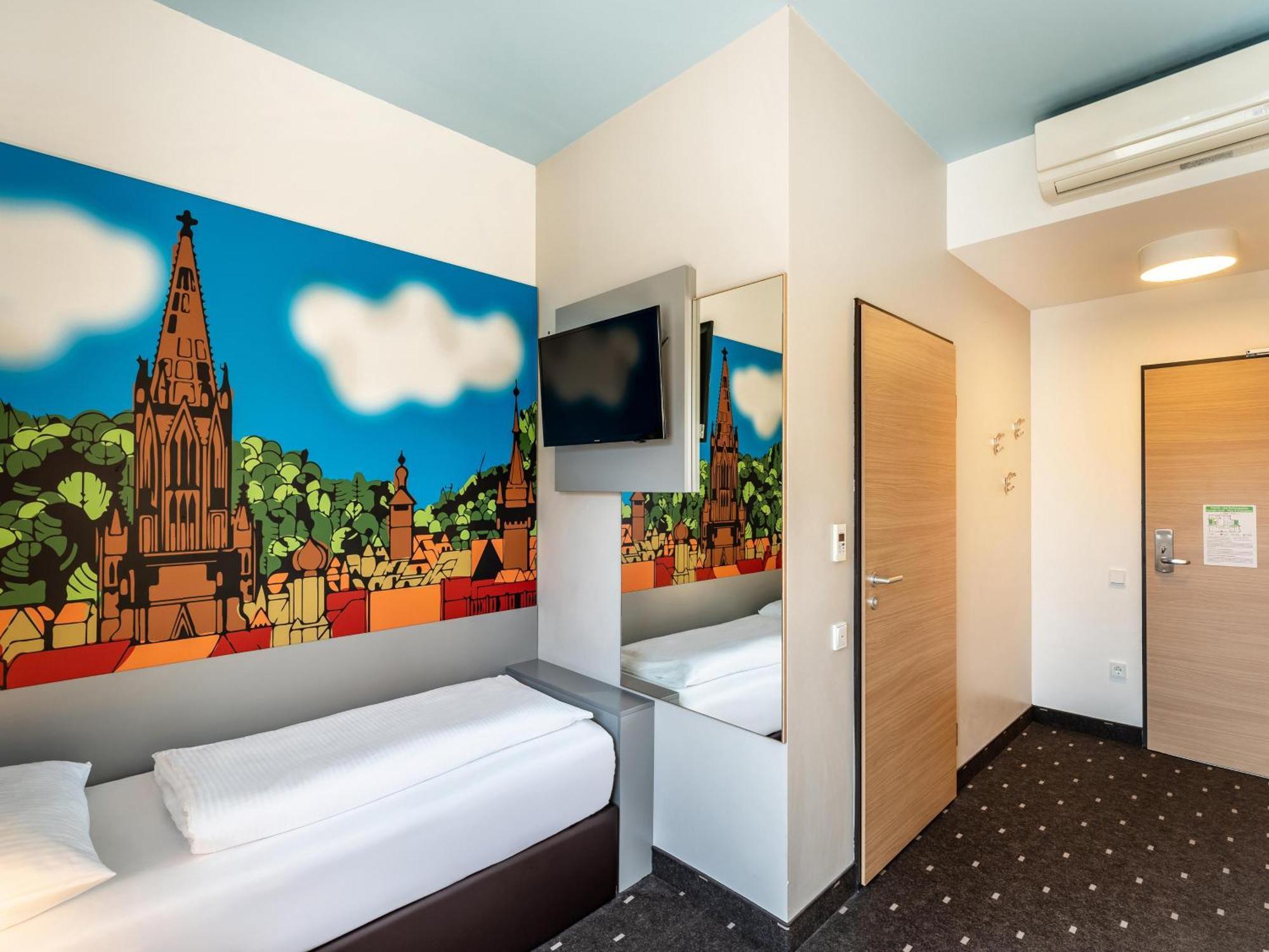 B&B Hotel Freiburg-Sued Exterior foto