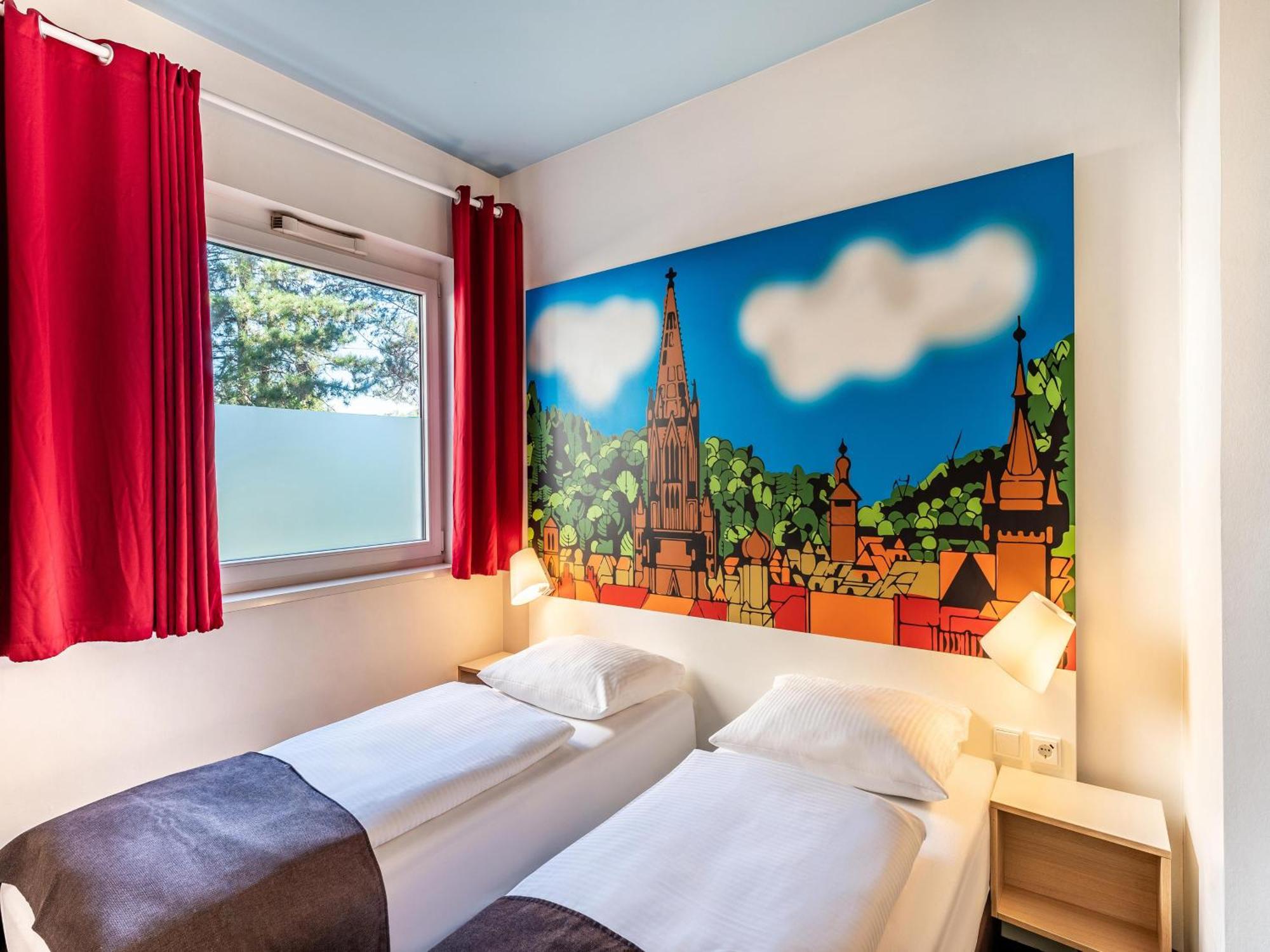 B&B Hotel Freiburg-Sued Exterior foto
